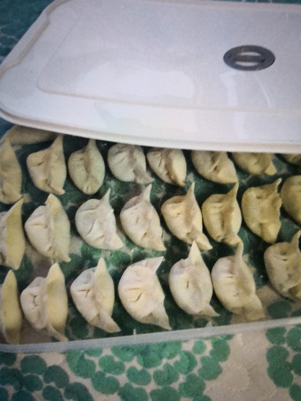 Quick-frozen Pork Chrysanthemum Dumplings recipe