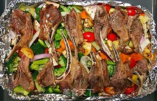 Grilled Lamb Chops with Colored Vegetables recipe