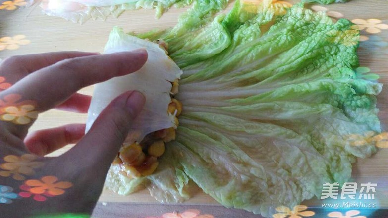 Steamed Cabbage Rolls with Meat recipe