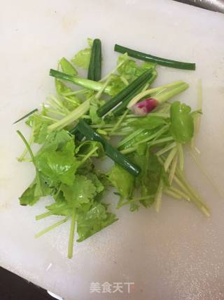 Fried Pork with Enoki Mushroom recipe