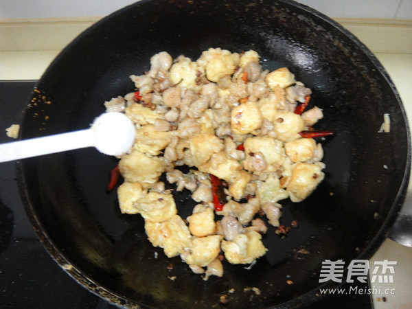 Stir-fried Chicken and Tofu recipe