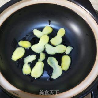 Hericium Mushroom Mussels Broiler Mixed Pot recipe