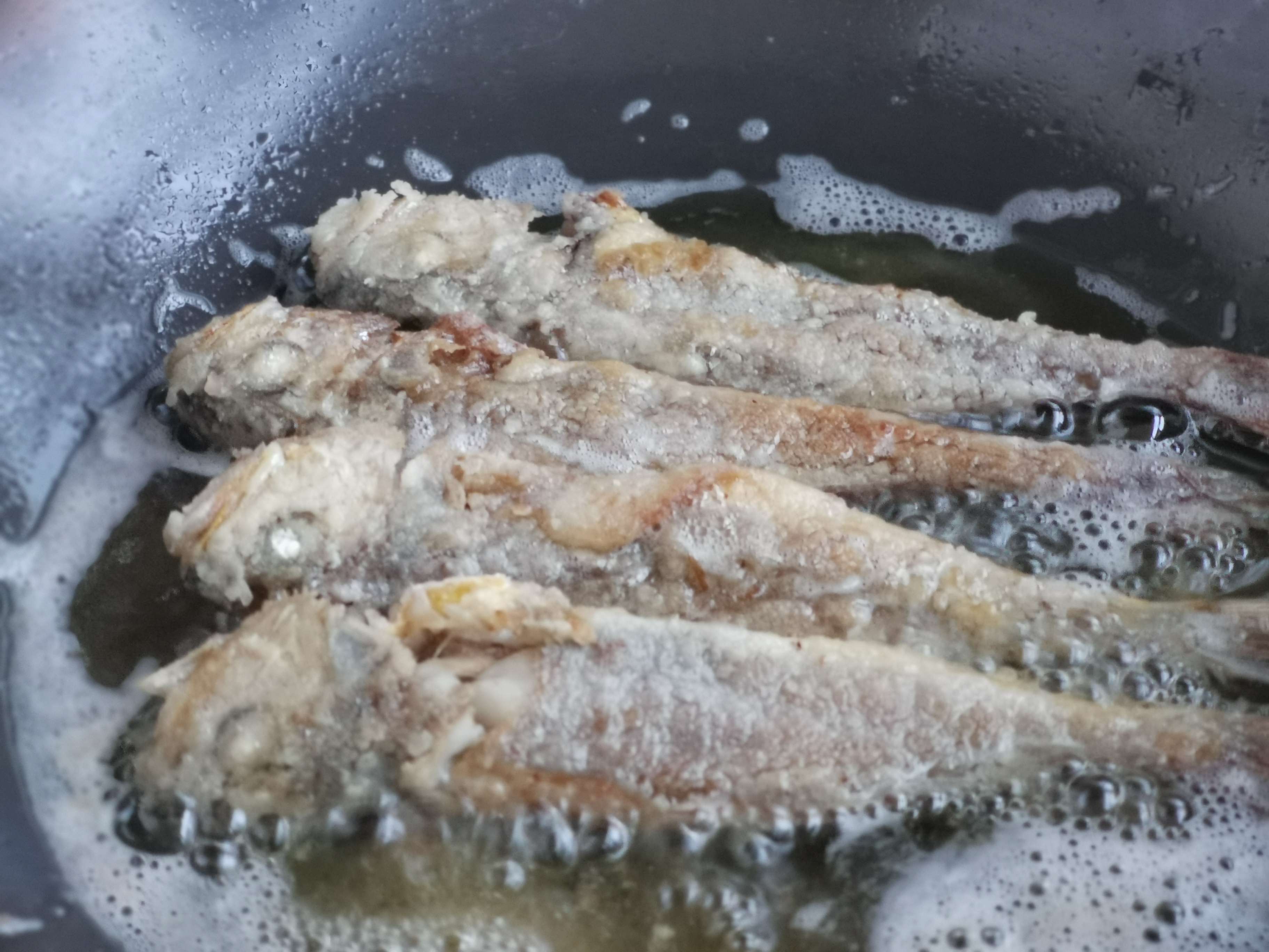 Fried Small Yellow Croaker recipe