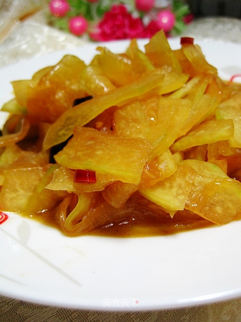 Stir-fried Hot and Sour Watermelon Peel recipe