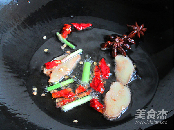 Braised Pork with Dried Bamboo Shoots recipe