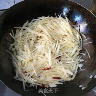 Hot and Sour Potato Shreds recipe