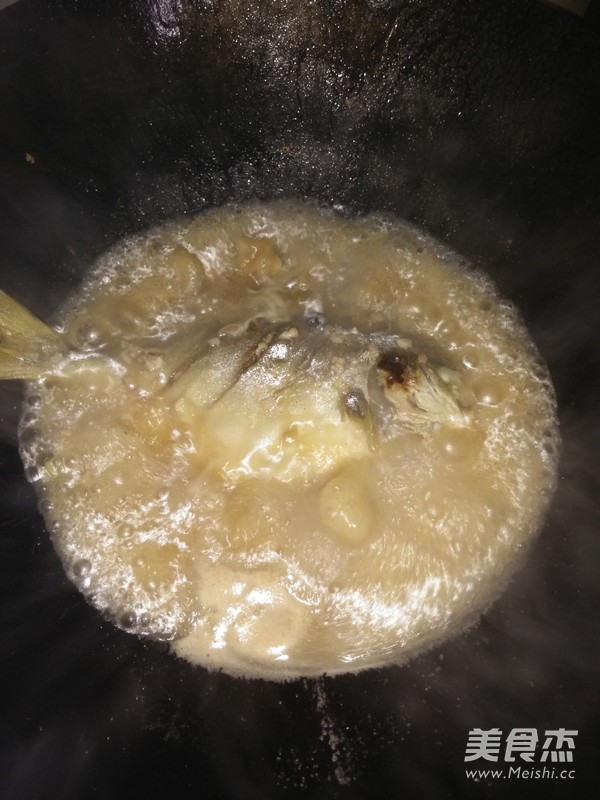 Garlic White Pomfret recipe