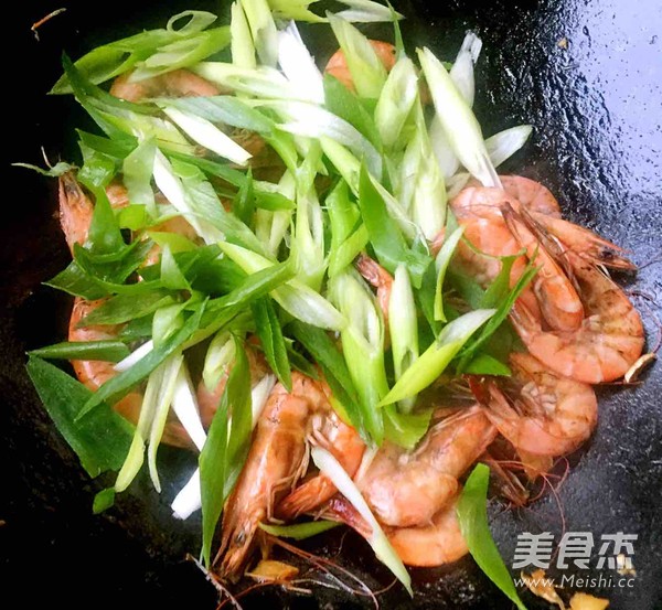 Stir-fried Sea Prawns with Shallots recipe
