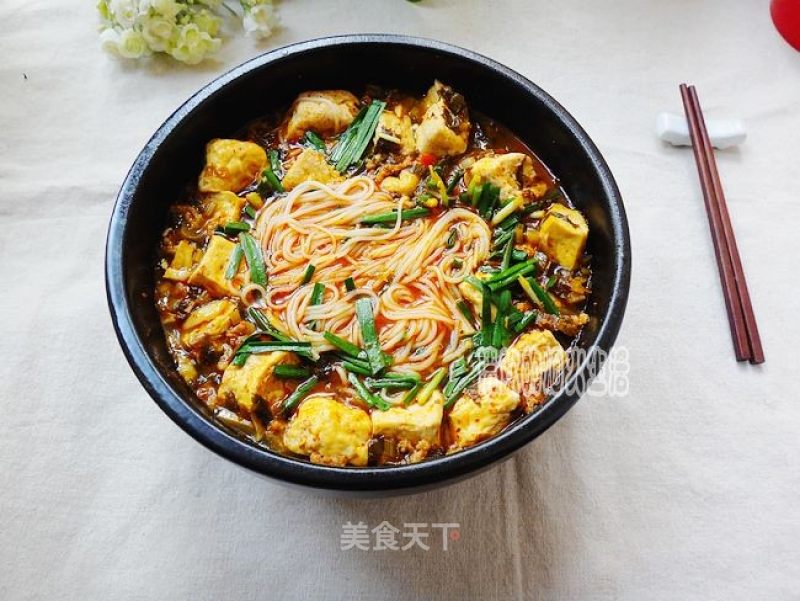 Stinky Tofu Boiled Rice Noodles