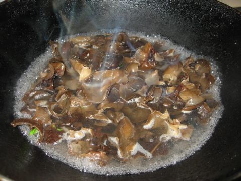 Jellyfish Mixed with Fungus recipe