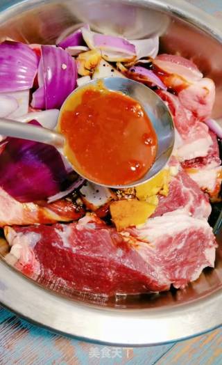 Barbecued Pork with Honey Sauce recipe