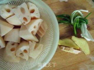 Lotus Root Pork Ribs Soup recipe