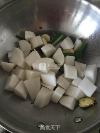 Lamb Scorpion Stewed White Radish recipe