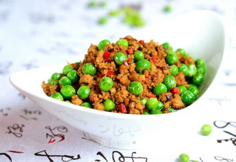 Fried Pork with Peas recipe