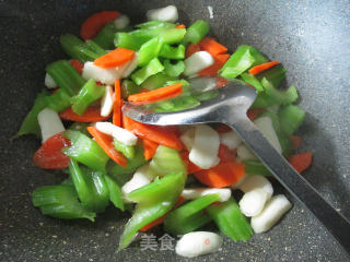 Stir-fried Celery with Carrots and Water Chestnuts recipe