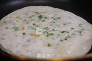 Skillfully Use Dumpling Wrappers to Make Scallion Pancakes recipe