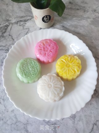 Homemade Snowy Mooncakes recipe