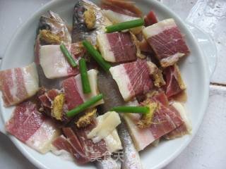Steamed Yellow Croaker with Ham recipe