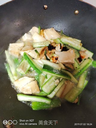 Tofu Fried Loofah recipe