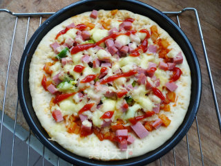 Potato Ham Tomato Pizza recipe