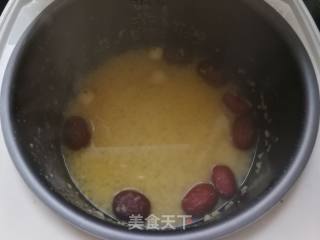 Golden Porridge with Red Dates and Lotus Seeds recipe