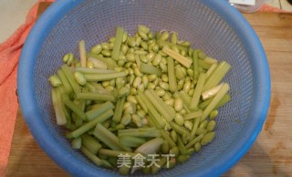 Green Peas and Celery recipe