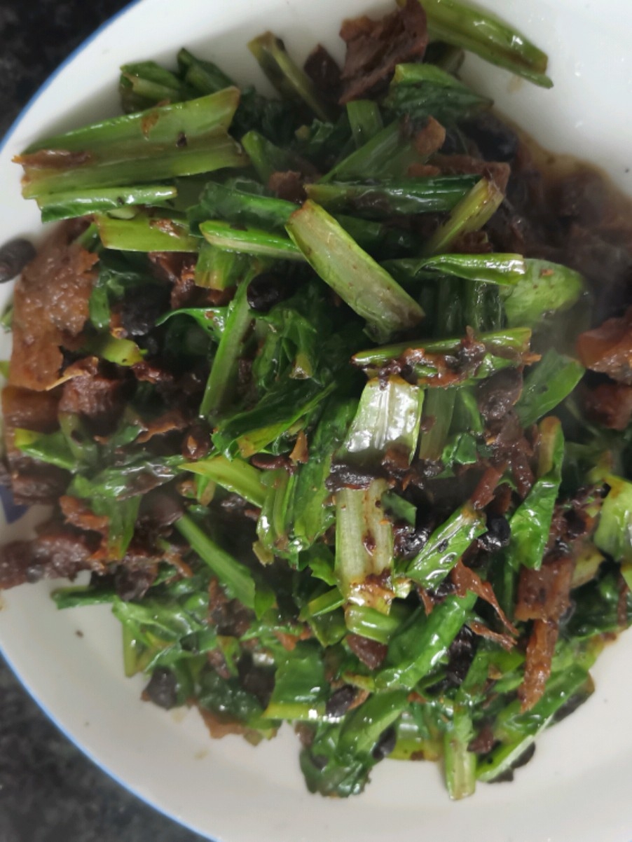 Stir-fried Lettuce with Tempeh Fish recipe