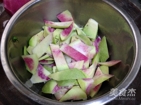 Sauce-flavored Radish Peel recipe