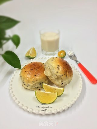 #trust of Beauty# Coconut Fragrant Black Sesame Bread recipe