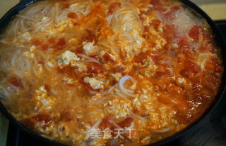 Tomato and Egg Soup Noodles recipe