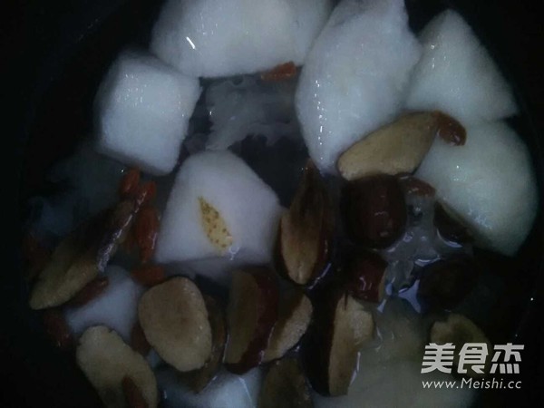 Sydney White Fungus Soup recipe