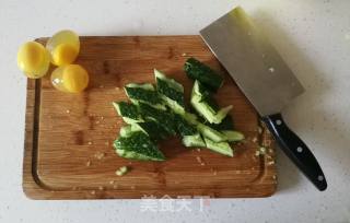 Cucumber to Egg Mix with Nepeta recipe