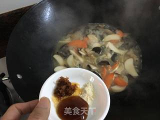 Braised Sea Cucumber with Pleurotus Eryngii recipe