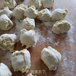 Fried Fruit Buns recipe