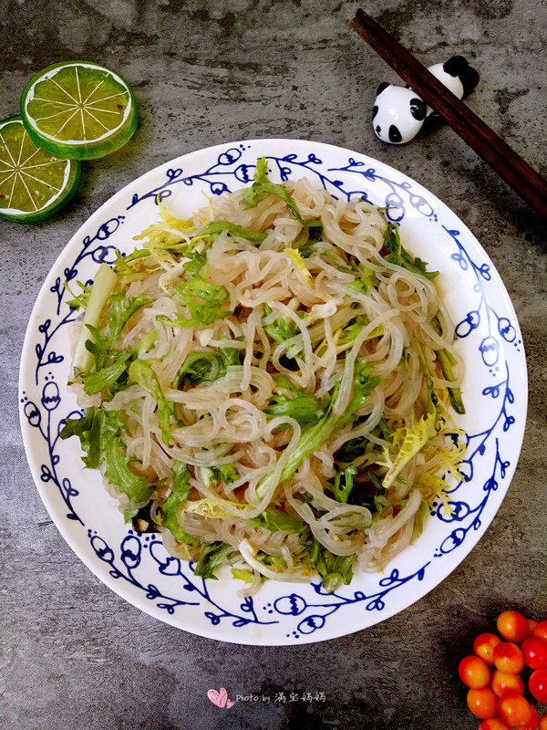 Mixed Vermicelli with Sesame Sauce and Bitter Chrysanthemum recipe