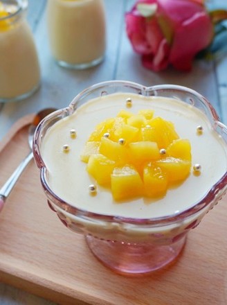 Tender and Refreshing Mango Pudding