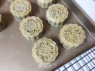 Five Kernel Moon Cakes recipe