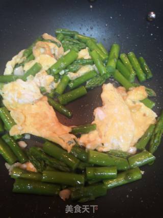 Fried Asparagus with Egg recipe