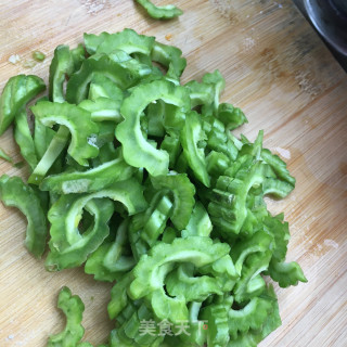 Stir-fried Abalone with Bitter Gourd recipe