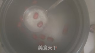 Rice Wine Tremella Red Date Congee recipe