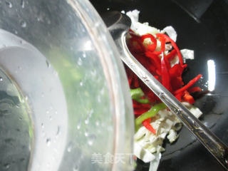 Stir-fried Pork Belly with Double Pepper Cabbage recipe