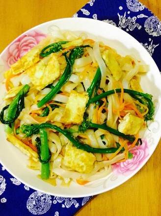 Stir-fried Hor Fun with Choy Sum