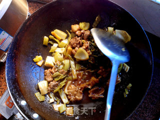 Fried Duck with Sauerkraut recipe