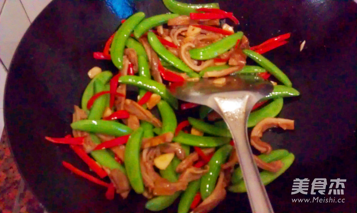 Stir-fried Belly with Sweet Beans recipe
