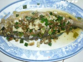 Steamed Small Yellow Croaker recipe