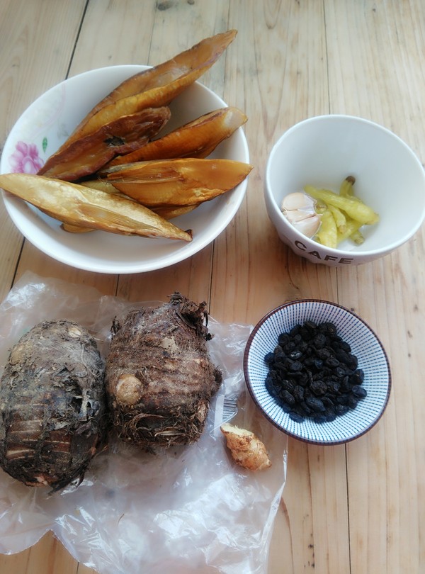 Steamed Taro with Cured Fish Belly recipe