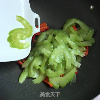 Stir-fried Beef with Bitter Melon recipe