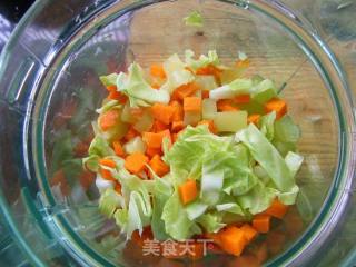 Iceberg Lettuce and Carrot Juice recipe