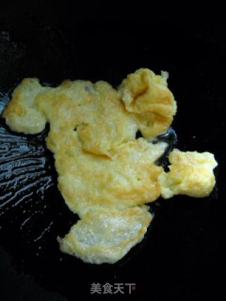 Scrambled Eggs with Tea Tree Mushroom recipe