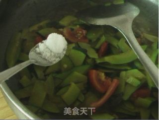 Stir-fried Squash with Tomatoes recipe